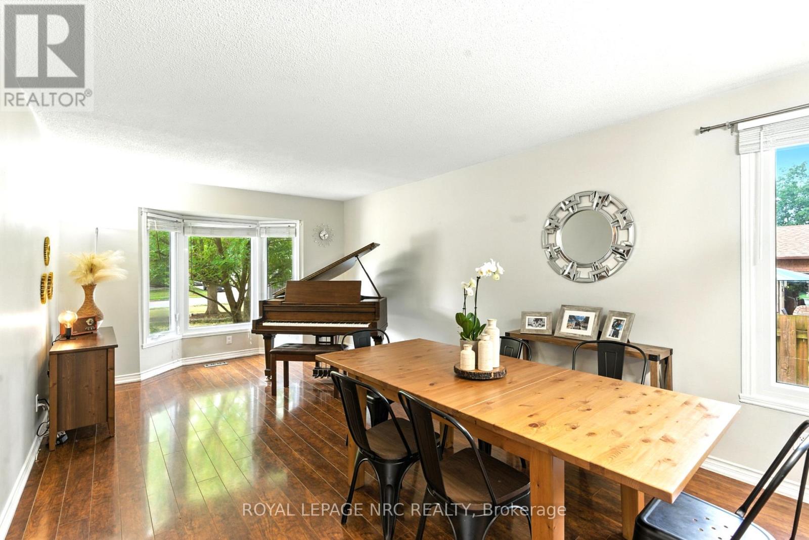 260 Gadsby Avenue, Welland, Ontario  L3C 6N5 - Photo 9 - X12446053