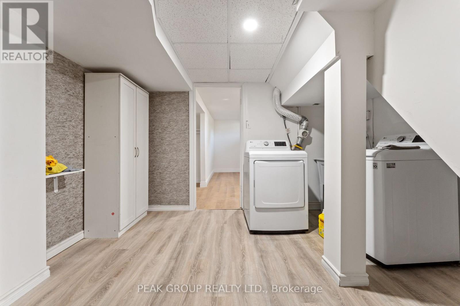 8816 Roosevelt Street, Niagara Falls, Ontario  L2G 7A2 - Photo 30 - X12446063