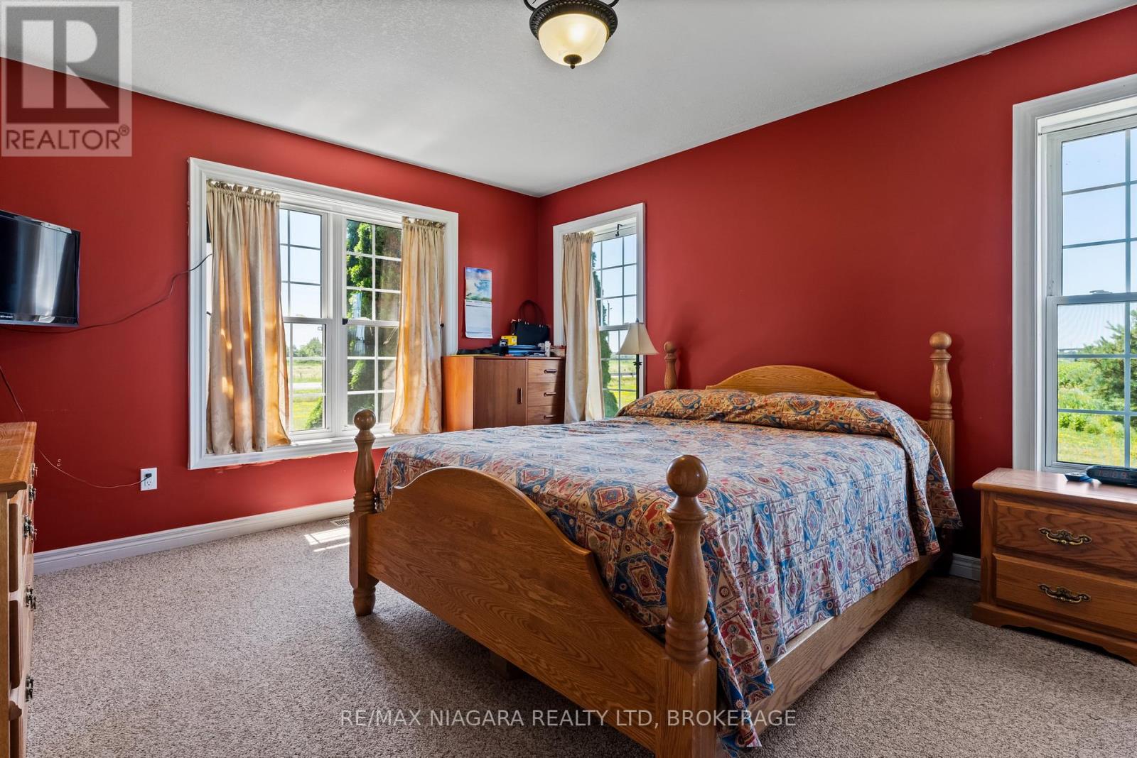 374 Niagara Stone Road, Niagara-On-The-Lake, Ontario  L0S 1J0 - Photo 21 - X12446338