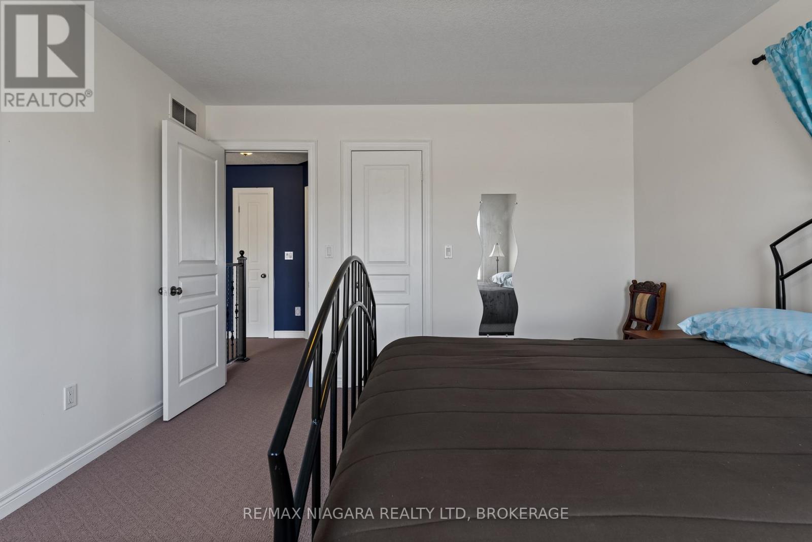 374 Niagara Stone Road, Niagara-On-The-Lake, Ontario  L0S 1J0 - Photo 33 - X12446338