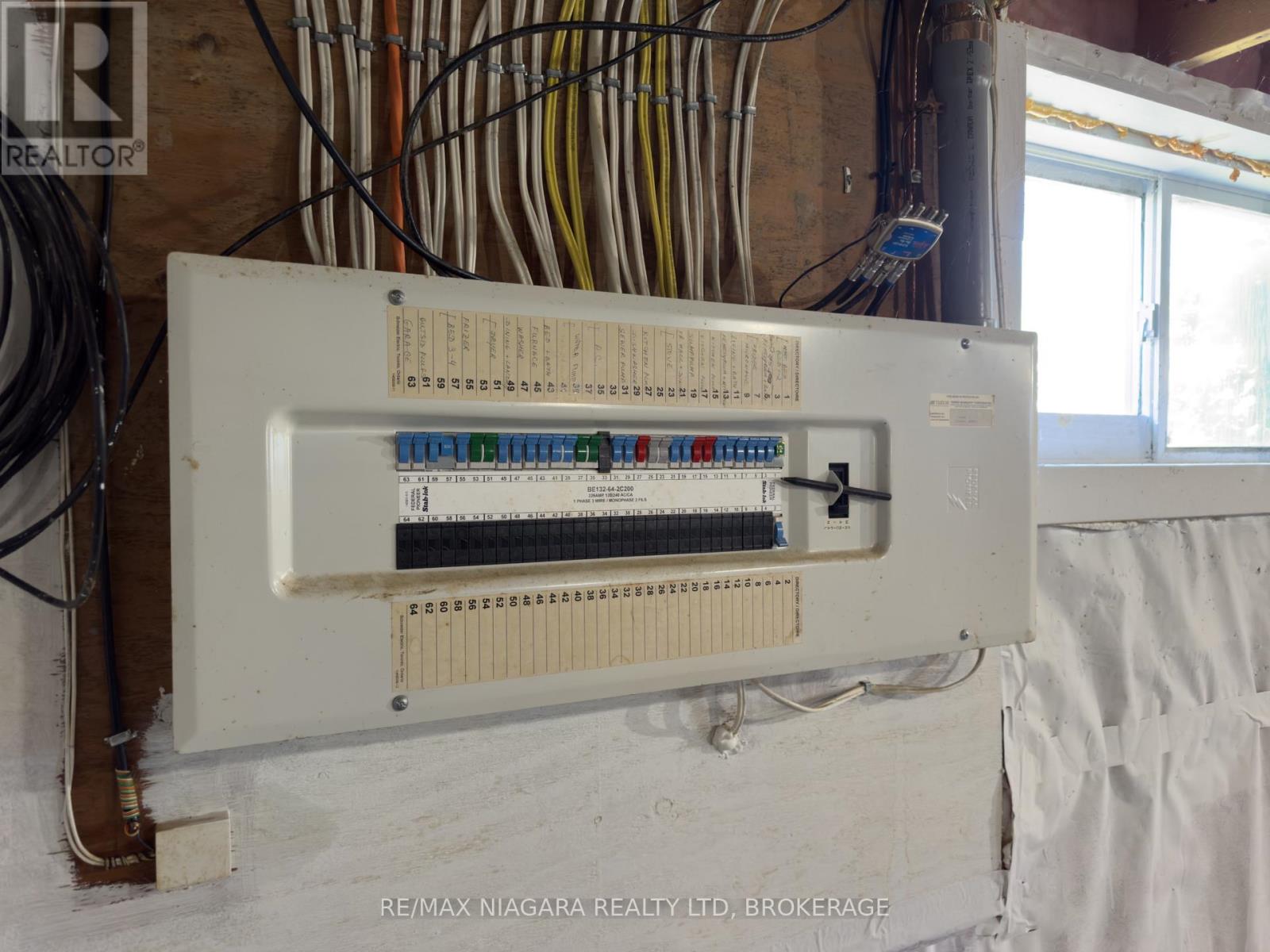 374 Niagara Stone Road, Niagara-On-The-Lake, Ontario  L0S 1J0 - Photo 38 - X12446338