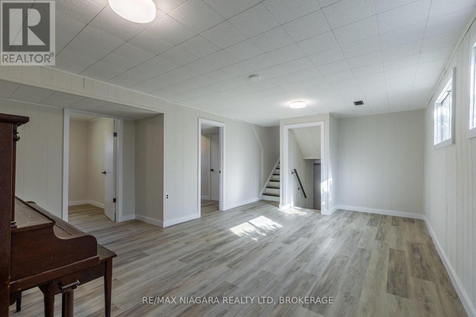 22 Little John Court, Welland, Ontario  L3C 5X2 - Photo 18 - X12447129