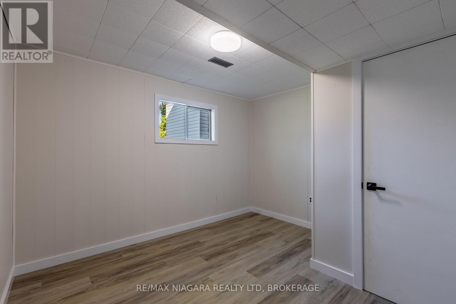 22 Little John Court, Welland, Ontario  L3C 5X2 - Photo 21 - X12447129