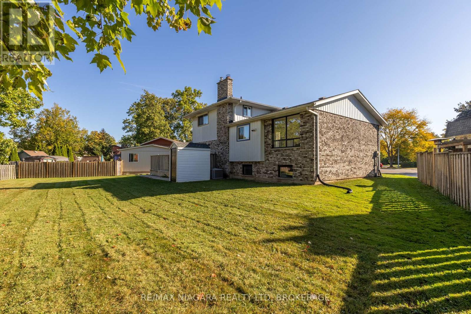 22 Little John Court, Welland, Ontario  L3C 5X2 - Photo 25 - X12447129