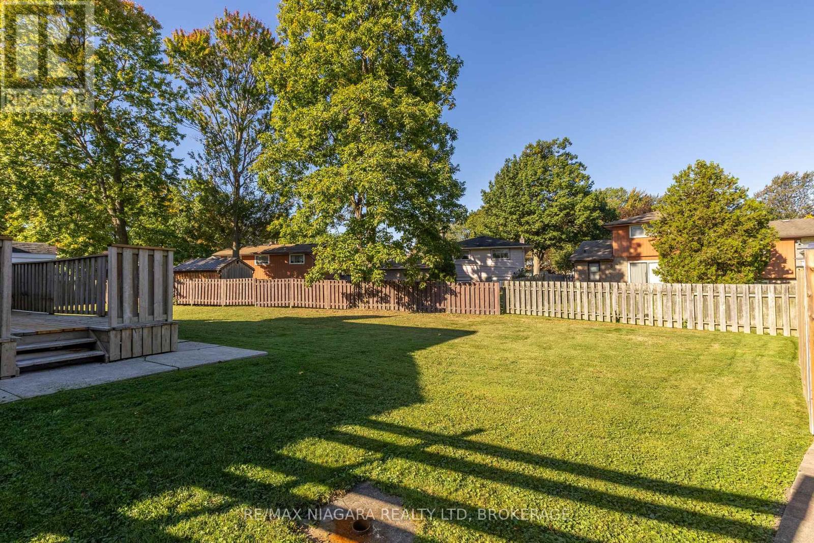 22 Little John Court, Welland, Ontario  L3C 5X2 - Photo 27 - X12447129