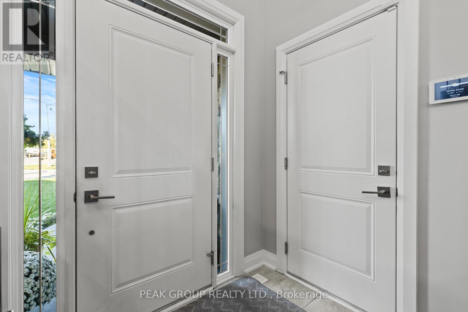 398 Aqueduct Street, Welland (N. Welland), Ontario  L3C 0H3 - Photo 6 - X12447983