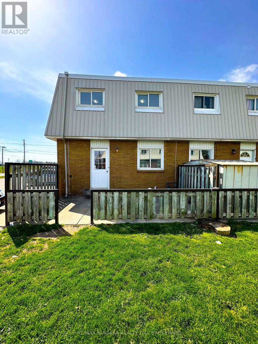 1 - 71 Hagey Avenue, Fort Erie (Central), Ontario  L2A 1W5 - Photo 17 - X12447988