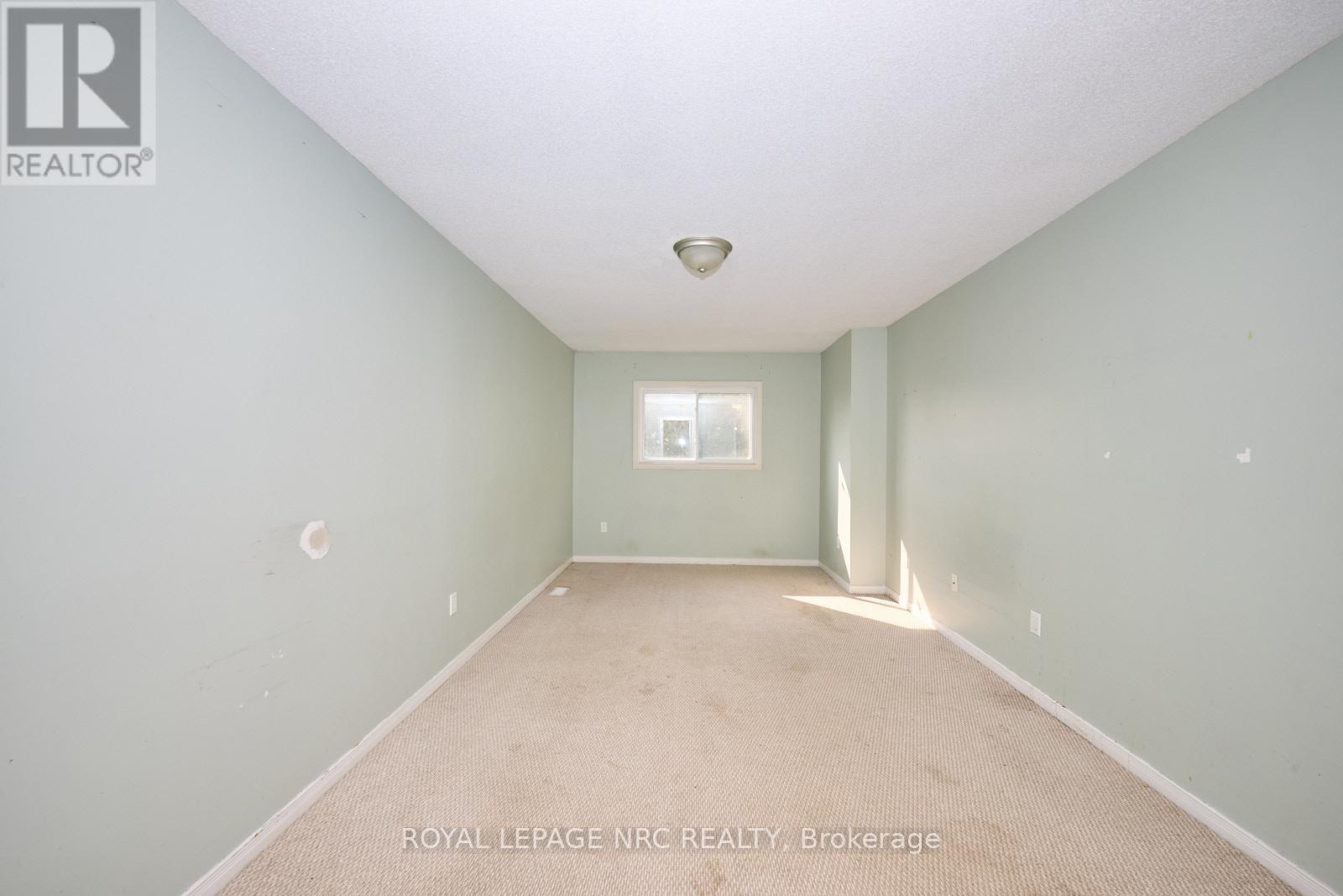 14 Buss Court, Thorold (Confederation Heights), Ontario  L2V 5B1 - Photo 13 - X12448054