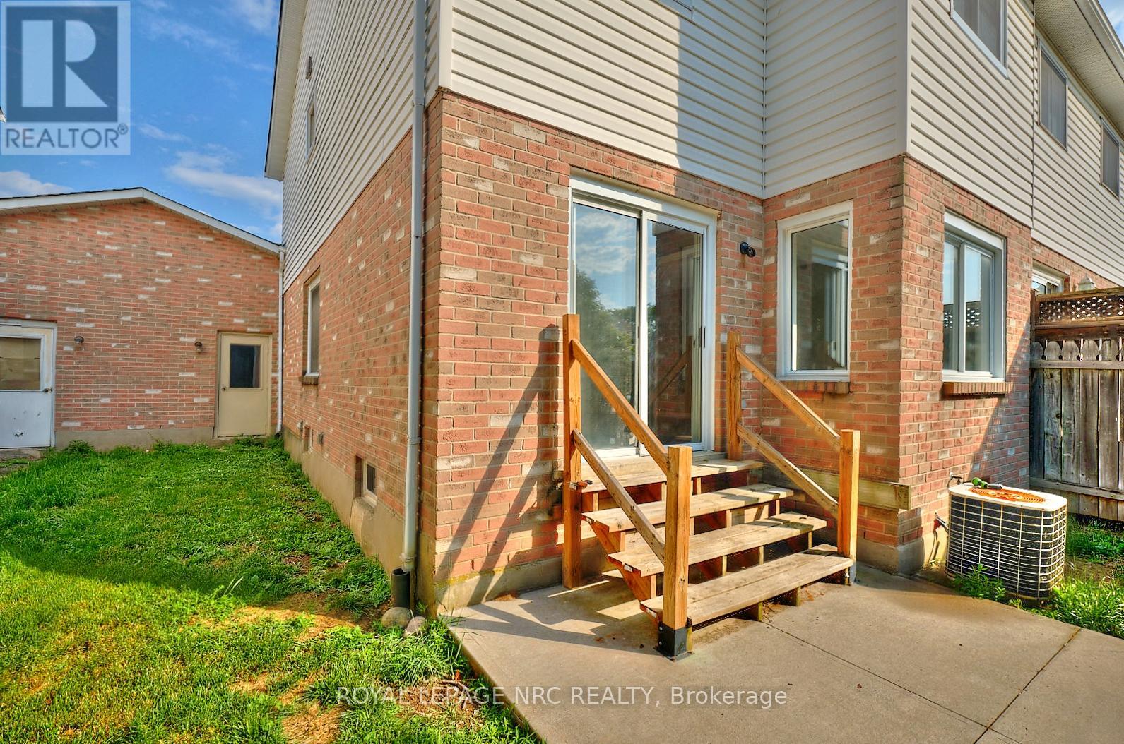 14 Buss Court, Thorold (Confederation Heights), Ontario  L2V 5B1 - Photo 28 - X12448054