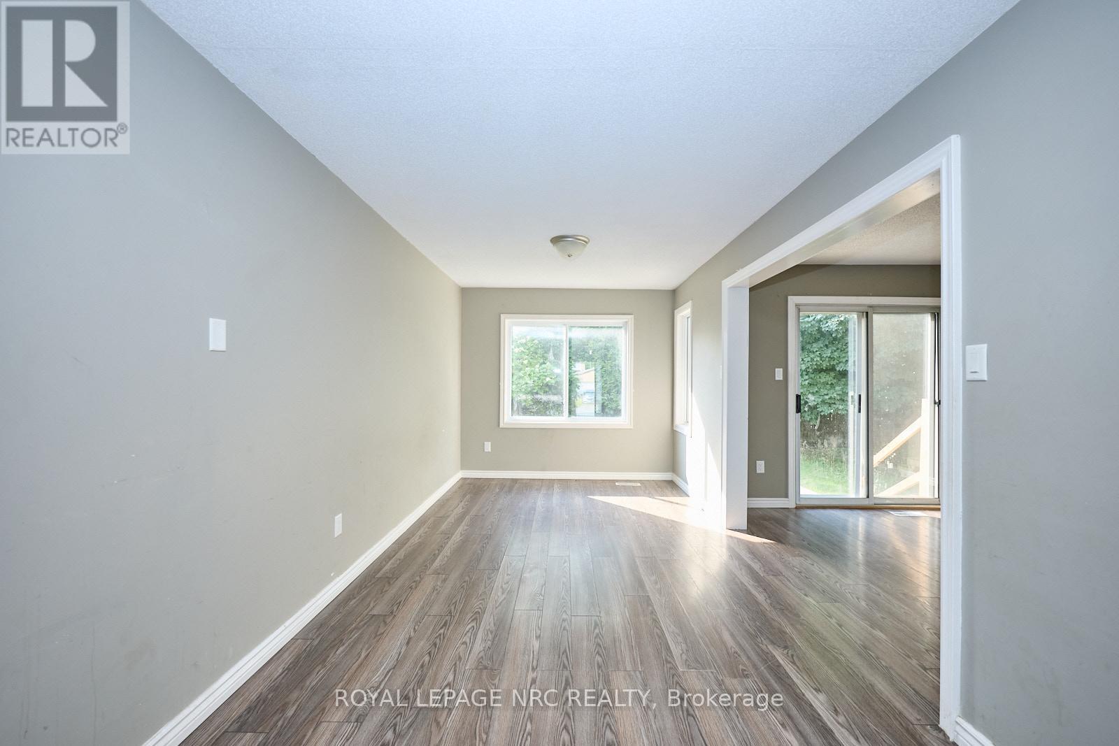 14 Buss Court, Thorold (Confederation Heights), Ontario  L2V 5B1 - Photo 9 - X12448054
