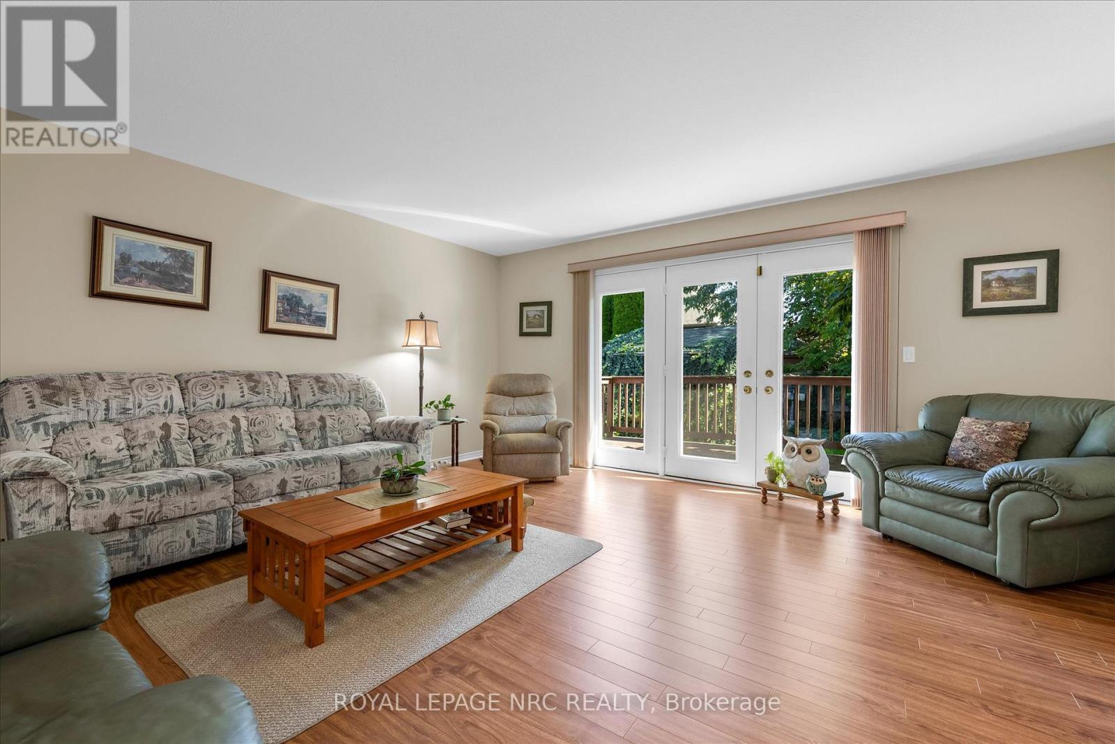 13 Tanner Drive, Pelham (Fonthill), Ontario  L0S 1E4 - Photo 13 - X12448073