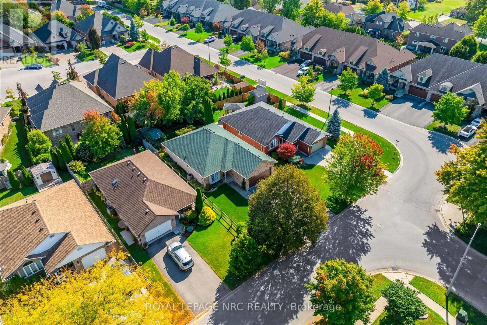 13 Tanner Drive, Pelham (Fonthill), Ontario  L0S 1E4 - Photo 38 - X12448073