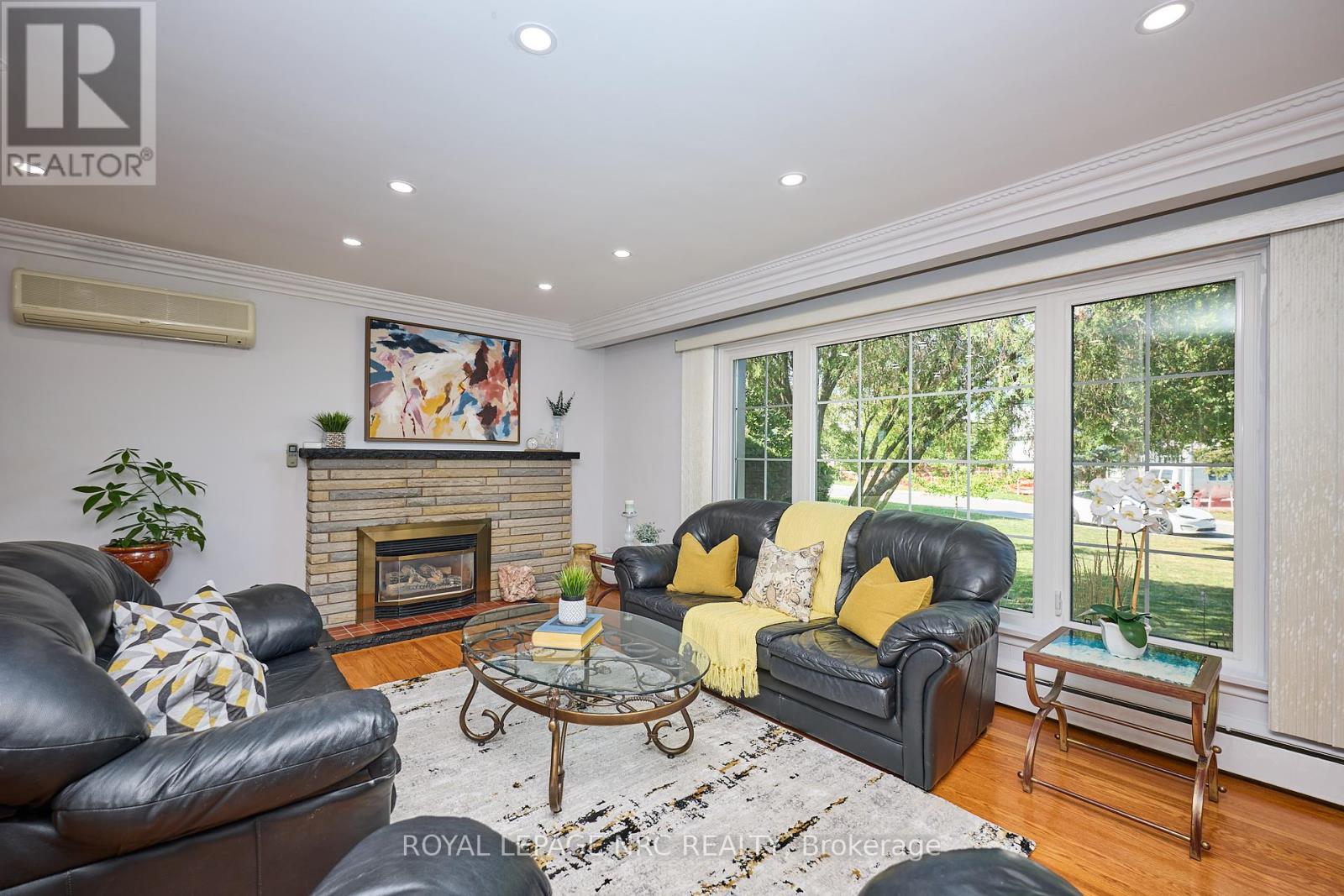 81 Riverview Boulevard, St. Catharines (Glendale/glenridge), Ontario  L2T 3L9 - Photo 22 - X12448078