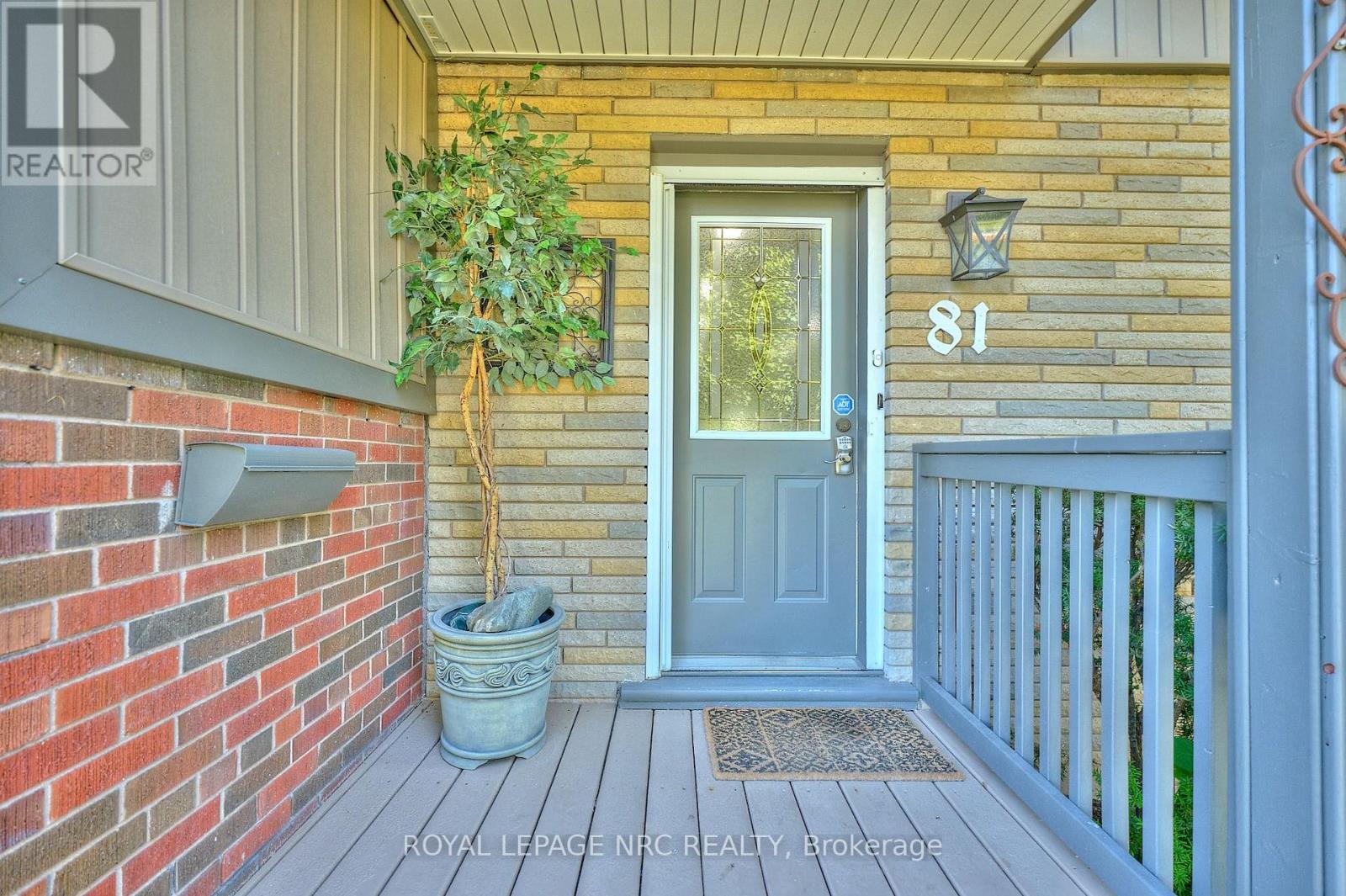 81 Riverview Boulevard, St. Catharines (Glendale/glenridge), Ontario  L2T 3L9 - Photo 3 - X12448078