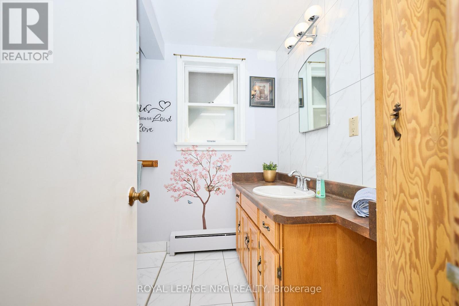 81 Riverview Boulevard, St. Catharines (Glendale/glenridge), Ontario  L2T 3L9 - Photo 37 - X12448078