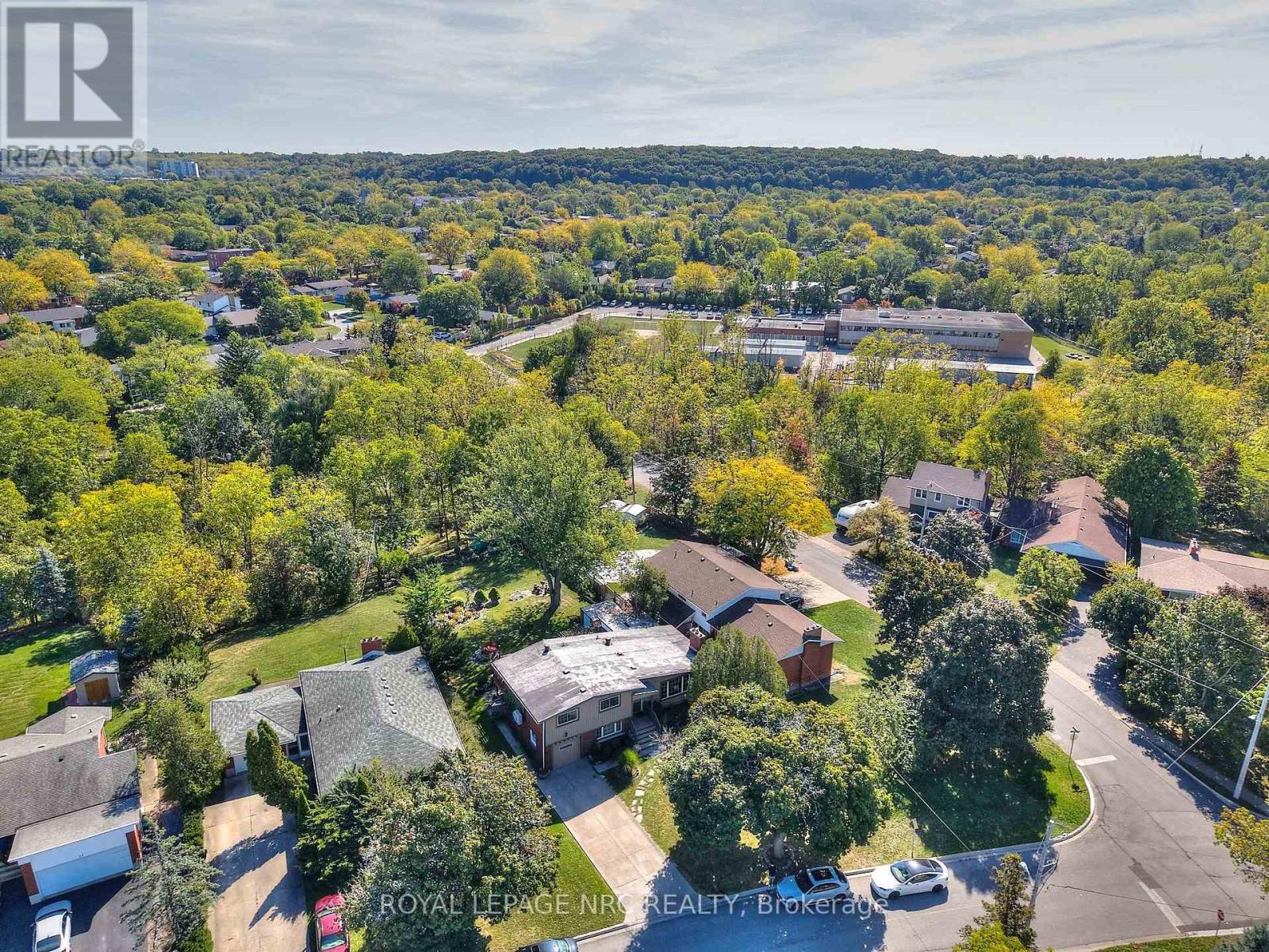 81 Riverview Boulevard, St. Catharines (Glendale/glenridge), Ontario  L2T 3L9 - Photo 46 - X12448078