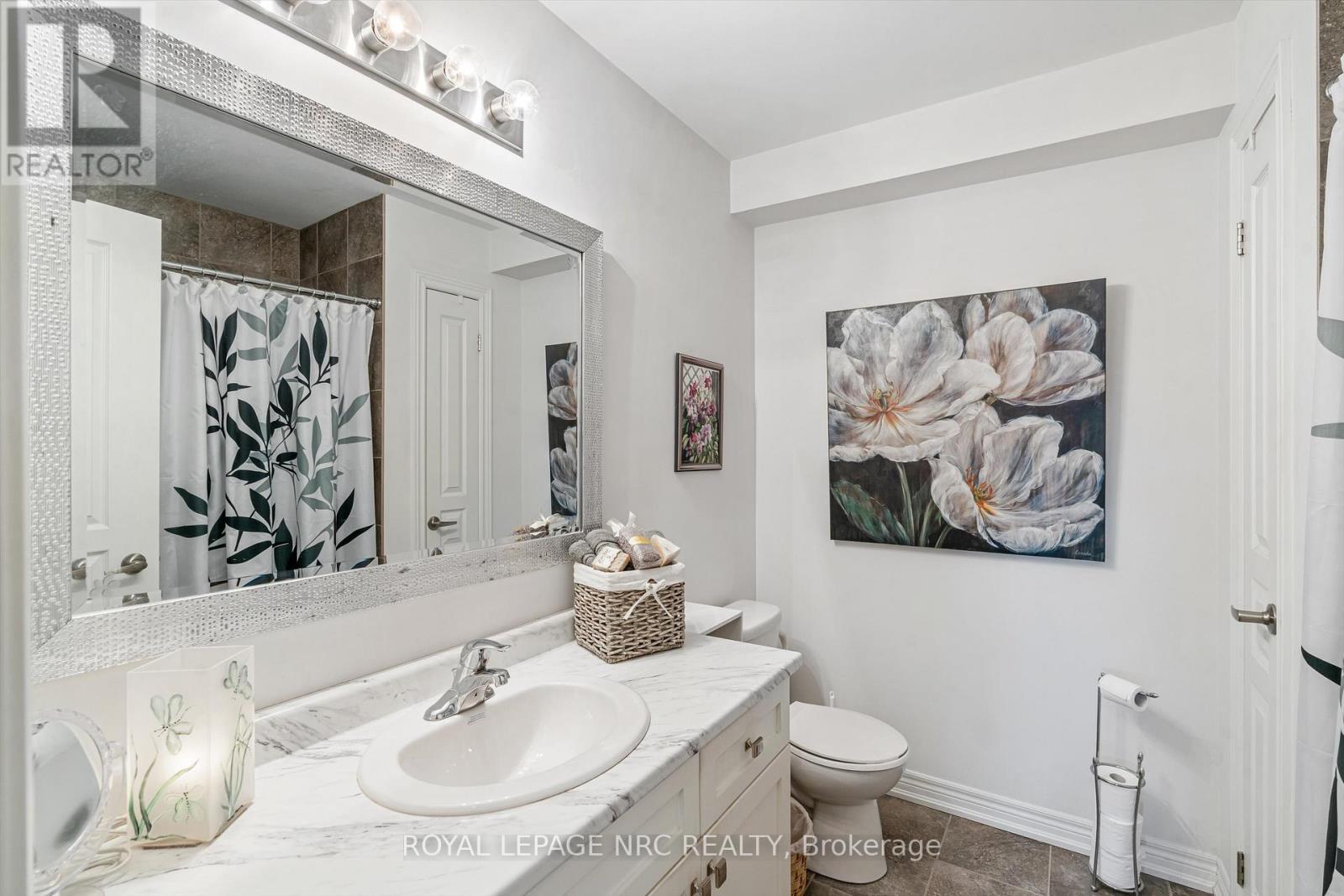 66 Oliver Lane, St. Catharines (Secord Woods), Ontario  L2P 0E4 - Photo 21 - X12448221