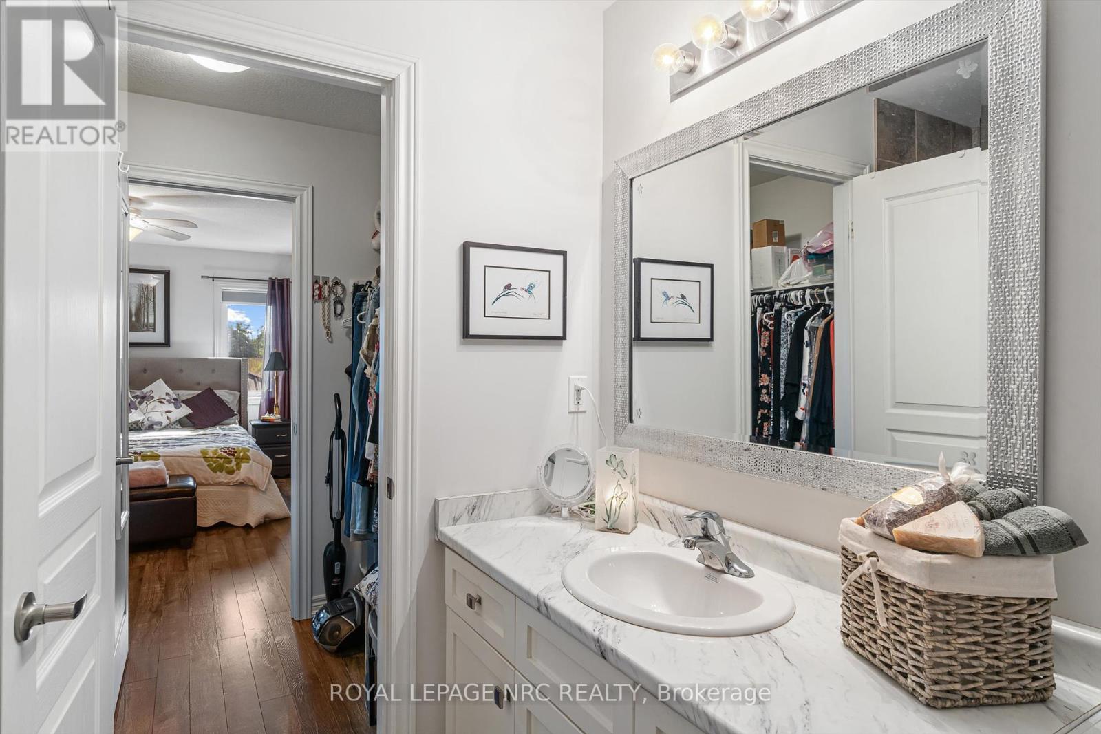 66 Oliver Lane, St. Catharines (Secord Woods), Ontario  L2P 0E4 - Photo 22 - X12448221