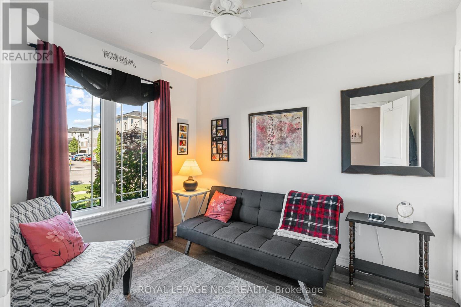 66 Oliver Lane, St. Catharines (Secord Woods), Ontario  L2P 0E4 - Photo 7 - X12448221