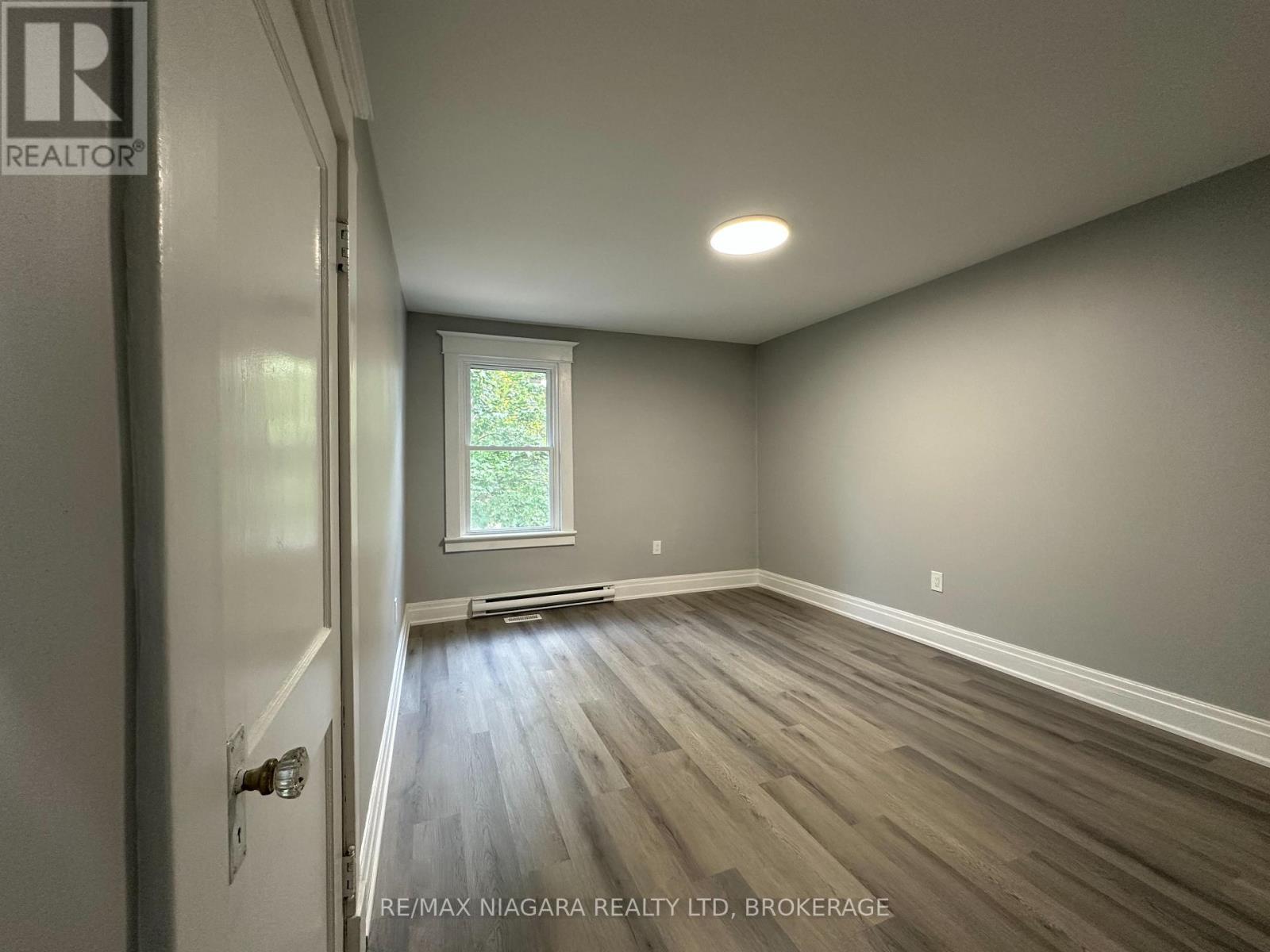 Unit B - 27 Water Street, St. Catharines (Downtown), Ontario  L2R 4T6 - Photo 10 - X12448229