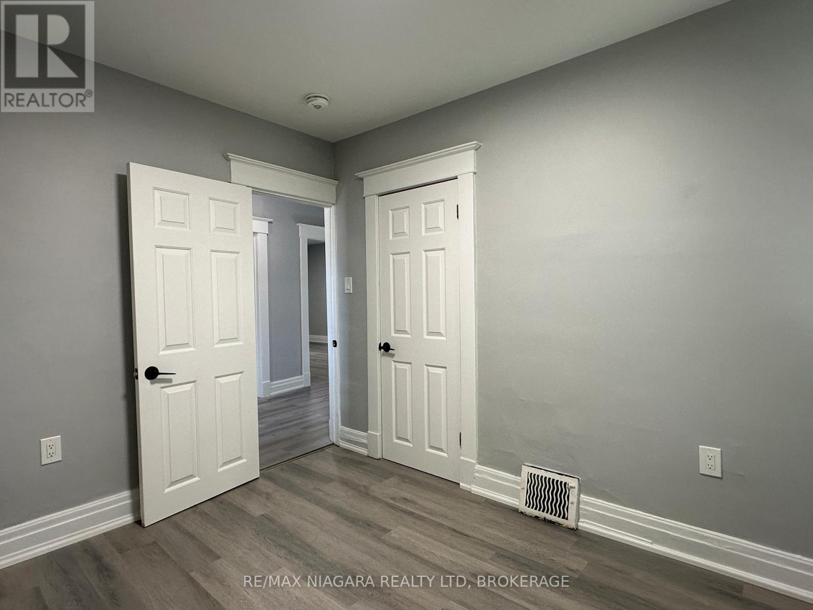 Unit B - 27 Water Street, St. Catharines (Downtown), Ontario  L2R 4T6 - Photo 13 - X12448229
