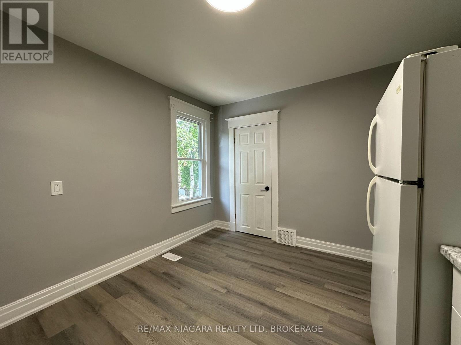 Unit B - 27 Water Street, St. Catharines (Downtown), Ontario  L2R 4T6 - Photo 17 - X12448229
