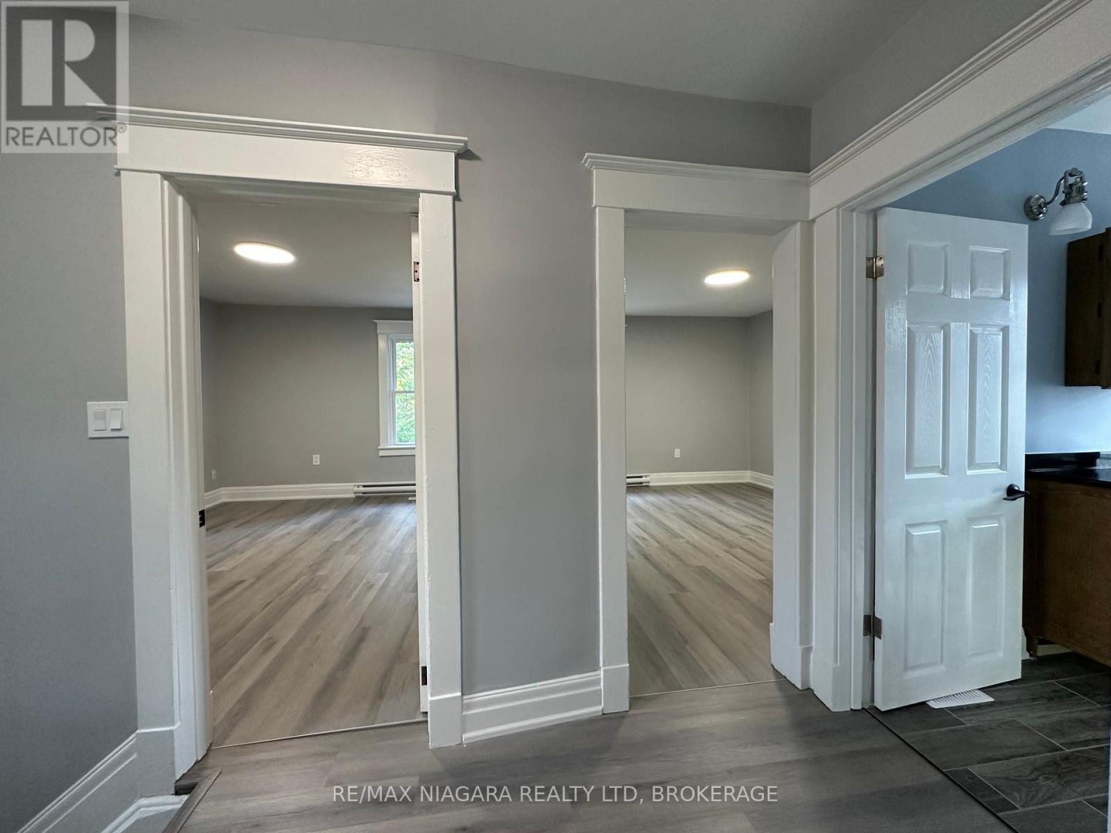 Unit B - 27 Water Street, St. Catharines (Downtown), Ontario  L2R 4T6 - Photo 19 - X12448229
