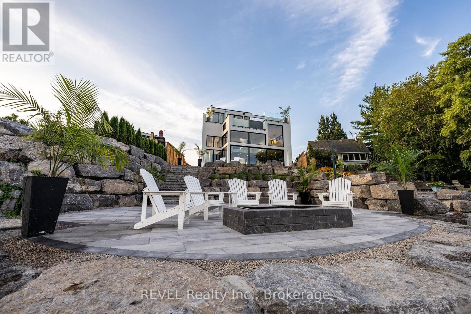 6 Firelane 11 Street, Niagara-On-The-Lake (Lakeshore), Ontario  L0S 1J0 - Photo 15 - X12448305
