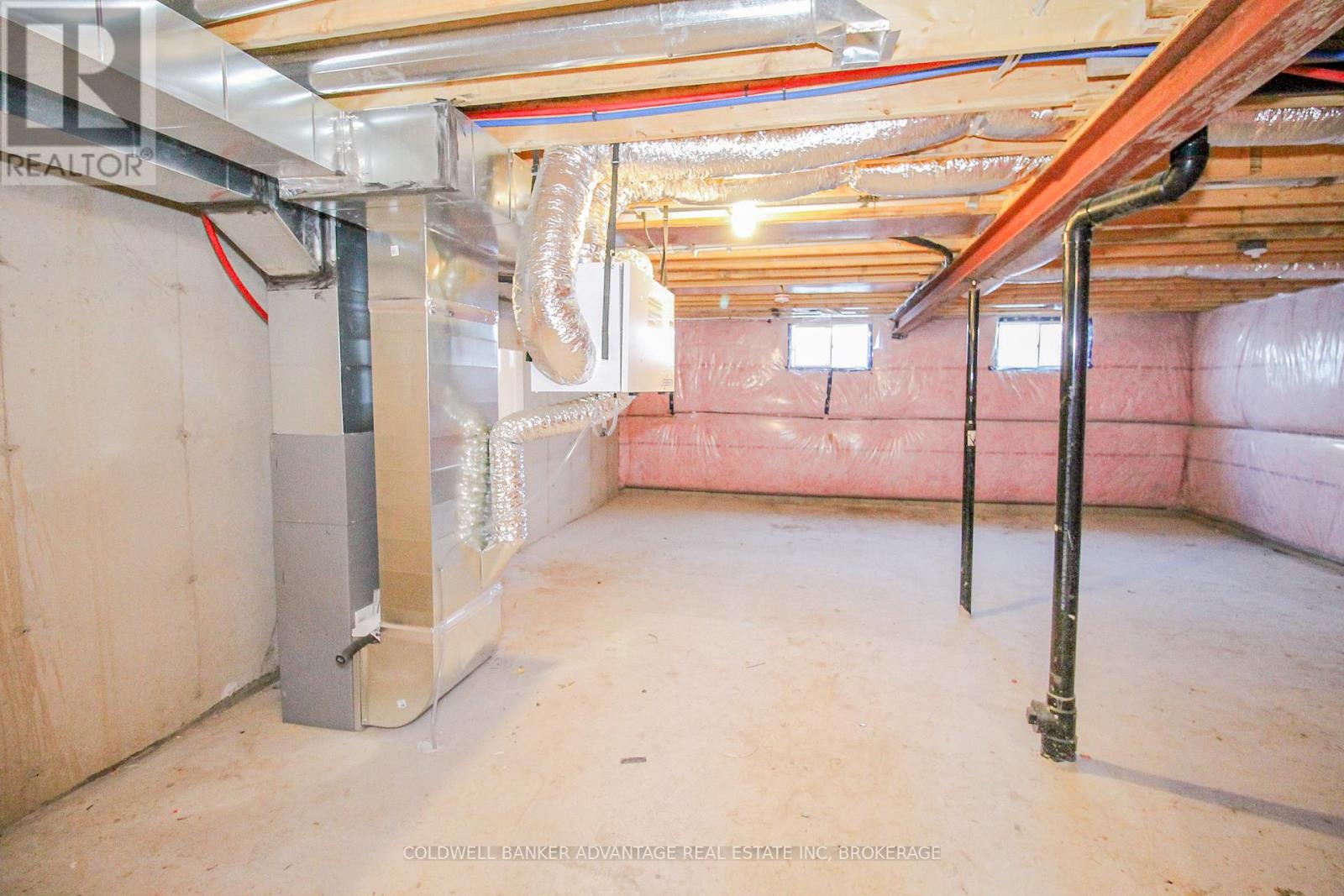 380 Alberta Street, Welland (Lincoln/crowland), Ontario  L3B 0K5 - Photo 14 - X12448334