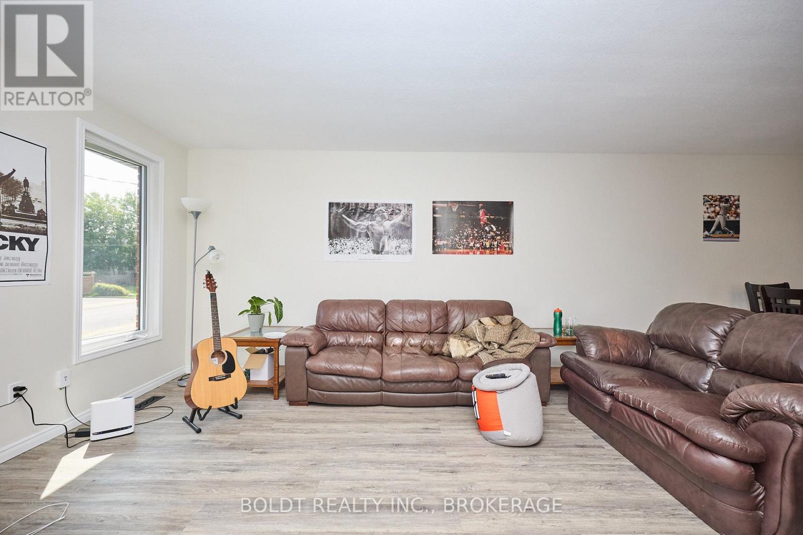 17-19 Colborne Street, Thorold (Thorold Downtown), Ontario  L2V 3P8 - Photo 23 - X12449388