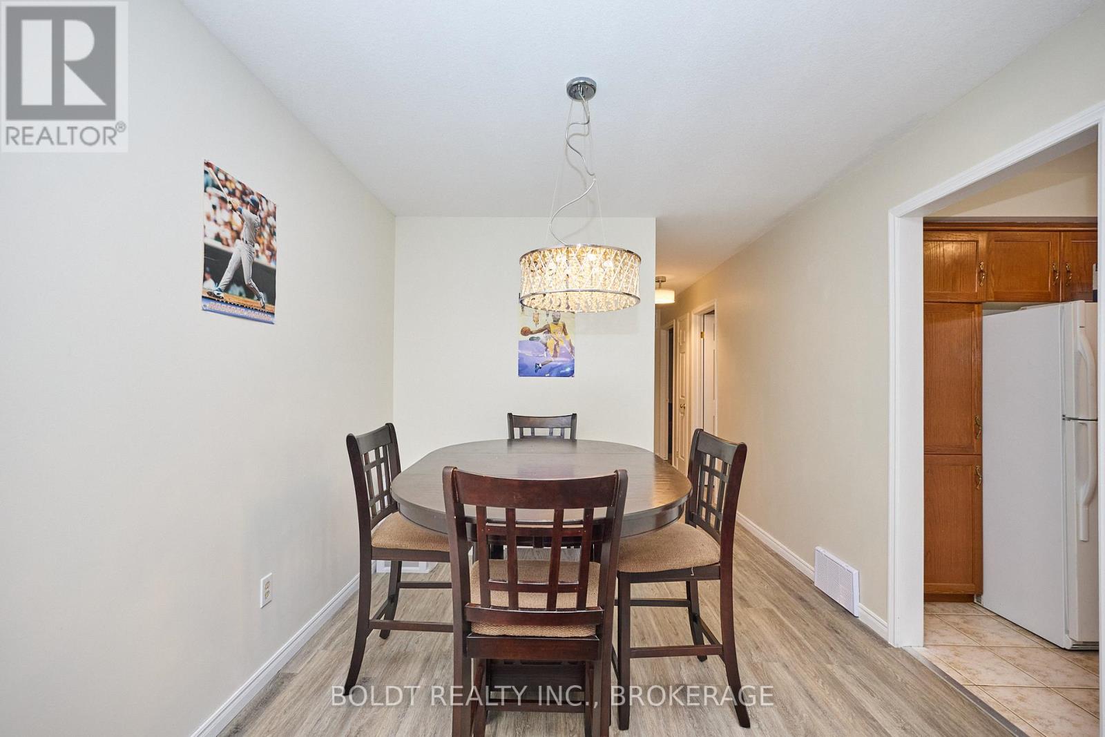 17-19 Colborne Street, Thorold (Thorold Downtown), Ontario  L2V 3P8 - Photo 24 - X12449388