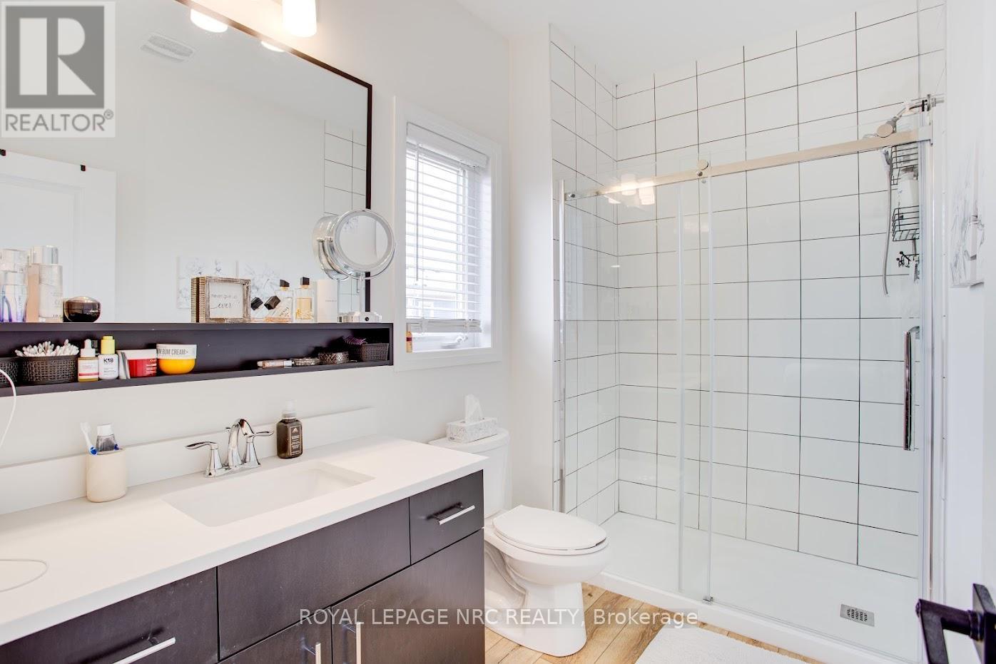 B - 12 Shores Lane, Fort Erie (Crystal Beach), Ontario  L0S 1B0 - Photo 13 - X12449460