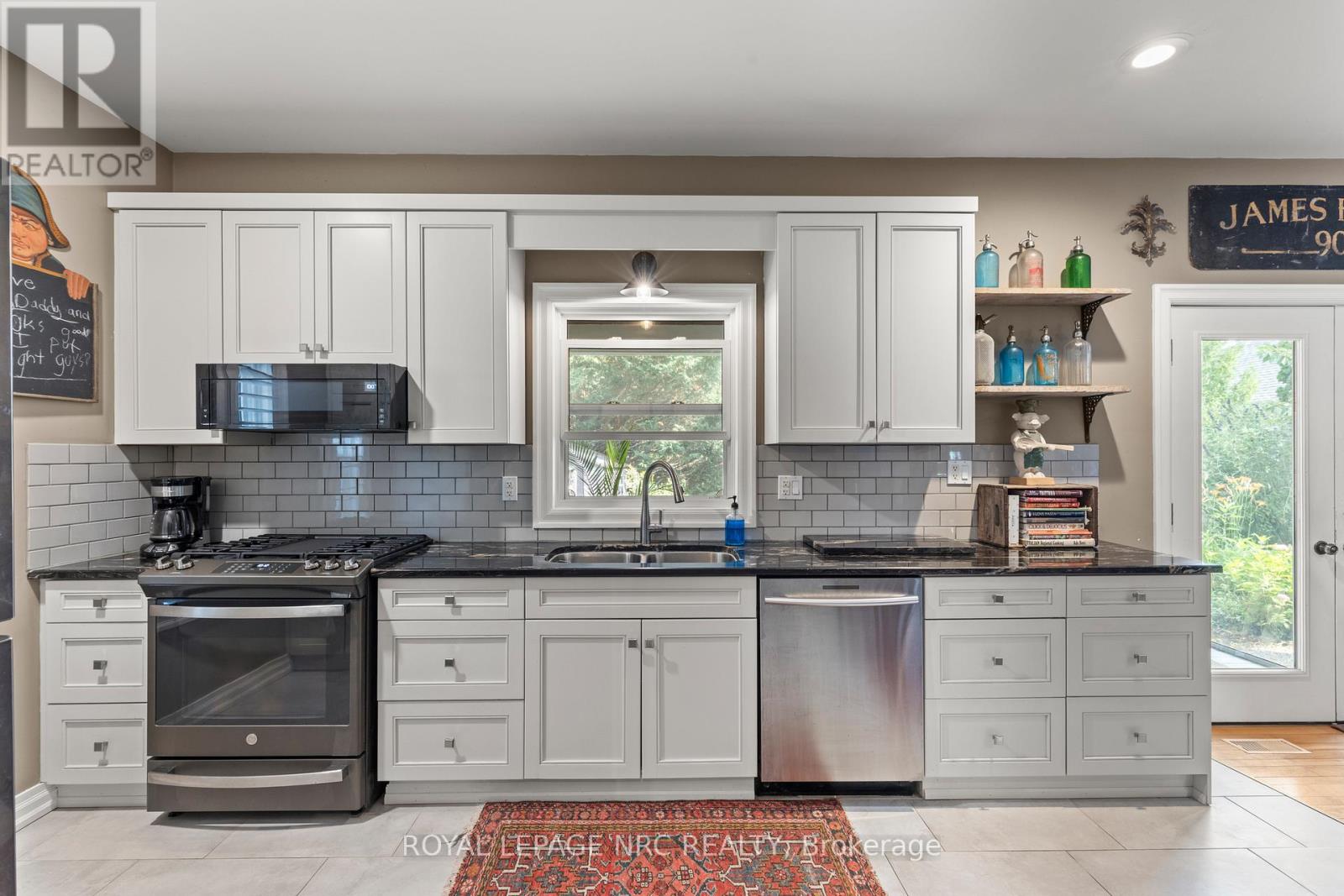 1 Karsam Court, Niagara-On-The-Lake, Ontario  L0S 1J0 - Photo 15 - X12449507