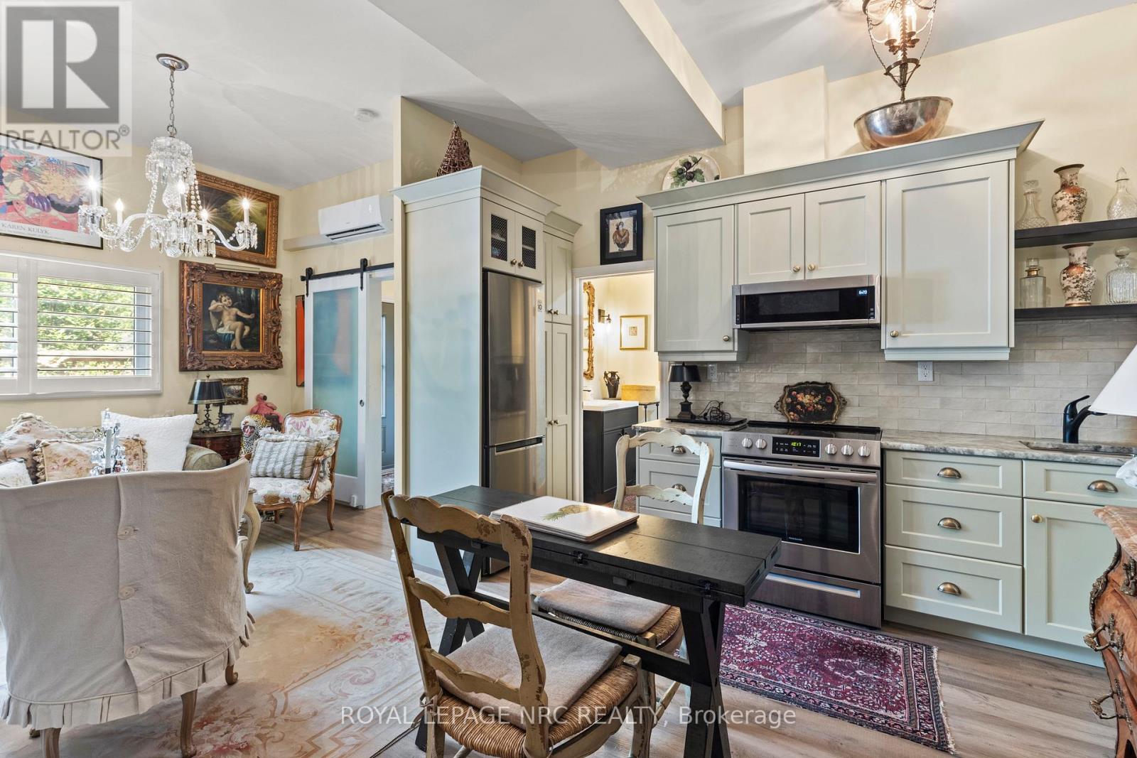 1 Karsam Court, Niagara-On-The-Lake, Ontario  L0S 1J0 - Photo 19 - X12449507