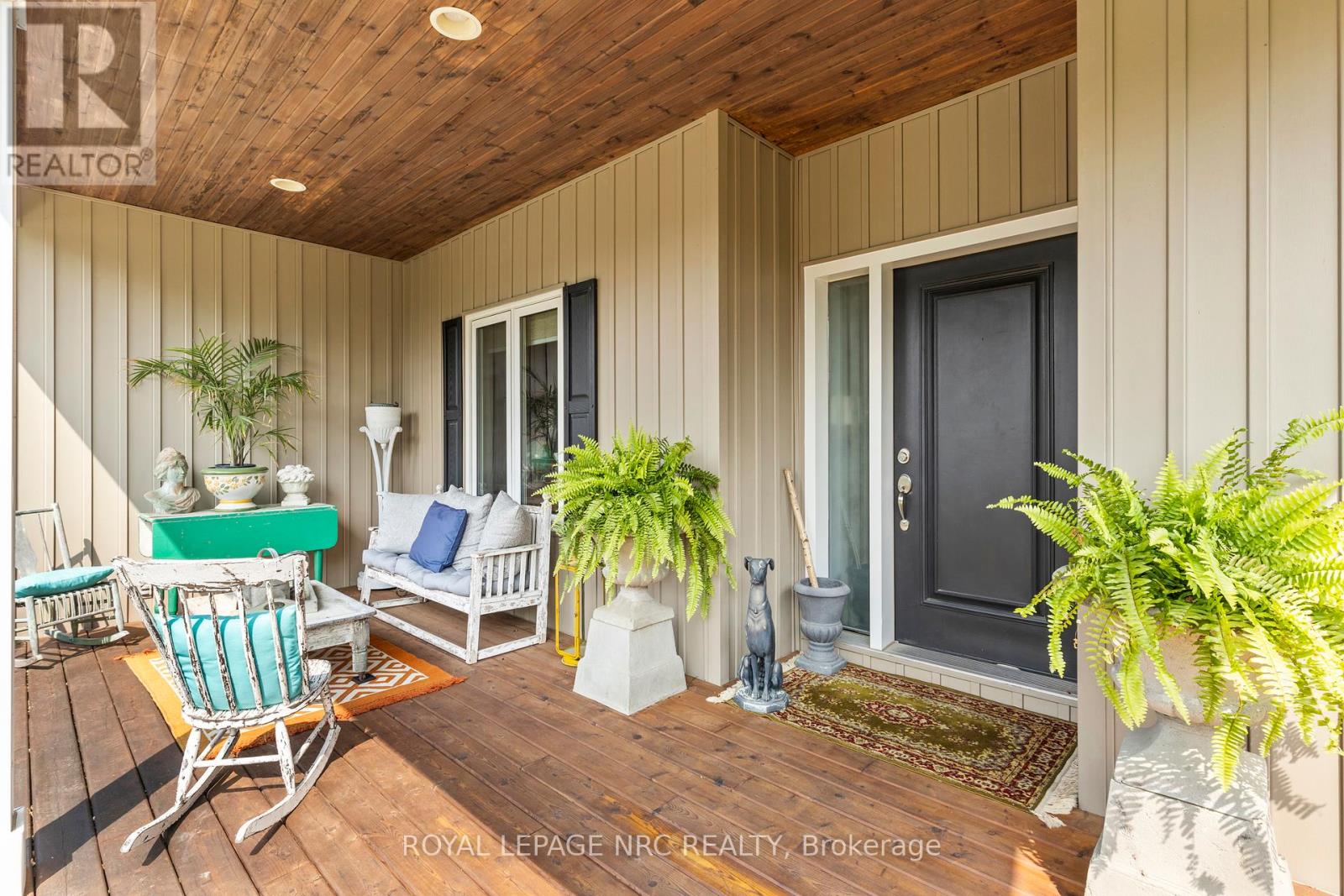 1 Karsam Court, Niagara-On-The-Lake, Ontario  L0S 1J0 - Photo 4 - X12449507