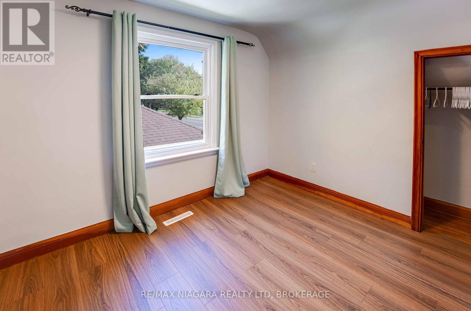 6589 Dunn Street, Niagara Falls, Ontario  L2G 2P9 - Photo 22 - X12450233