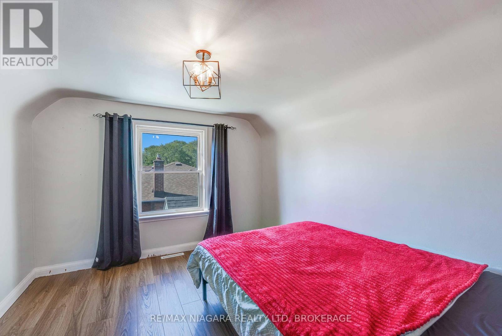 6589 Dunn Street, Niagara Falls, Ontario  L2G 2P9 - Photo 23 - X12450233