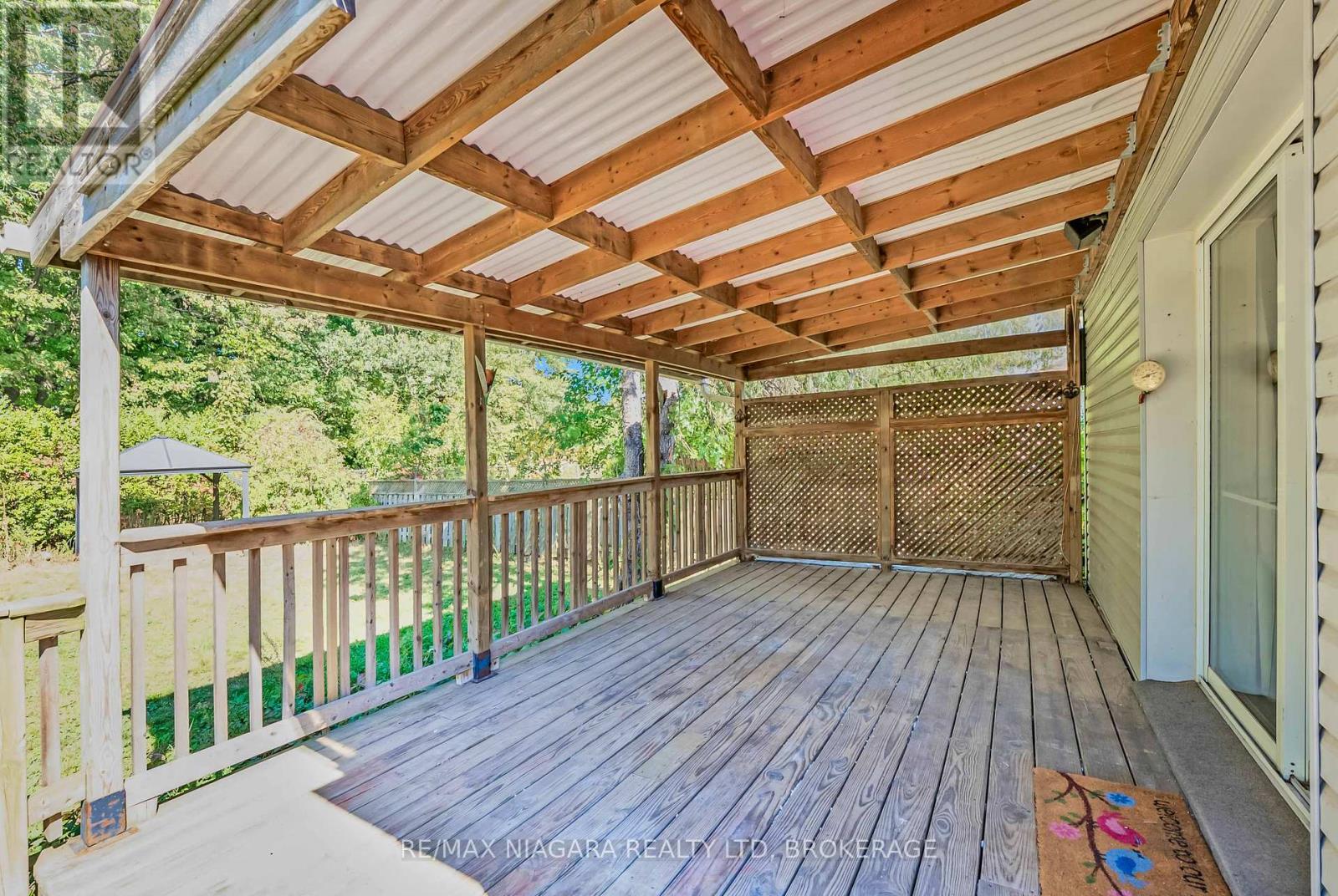 6589 Dunn Street, Niagara Falls, Ontario  L2G 2P9 - Photo 32 - X12450233