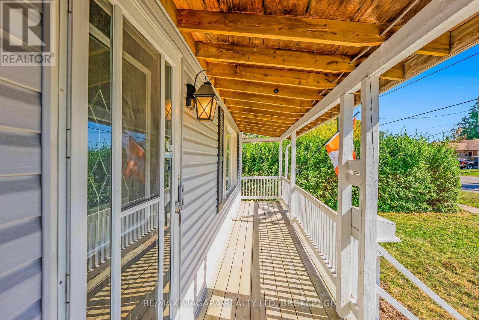 6589 Dunn Street, Niagara Falls, Ontario  L2G 2P9 - Photo 4 - X12450233