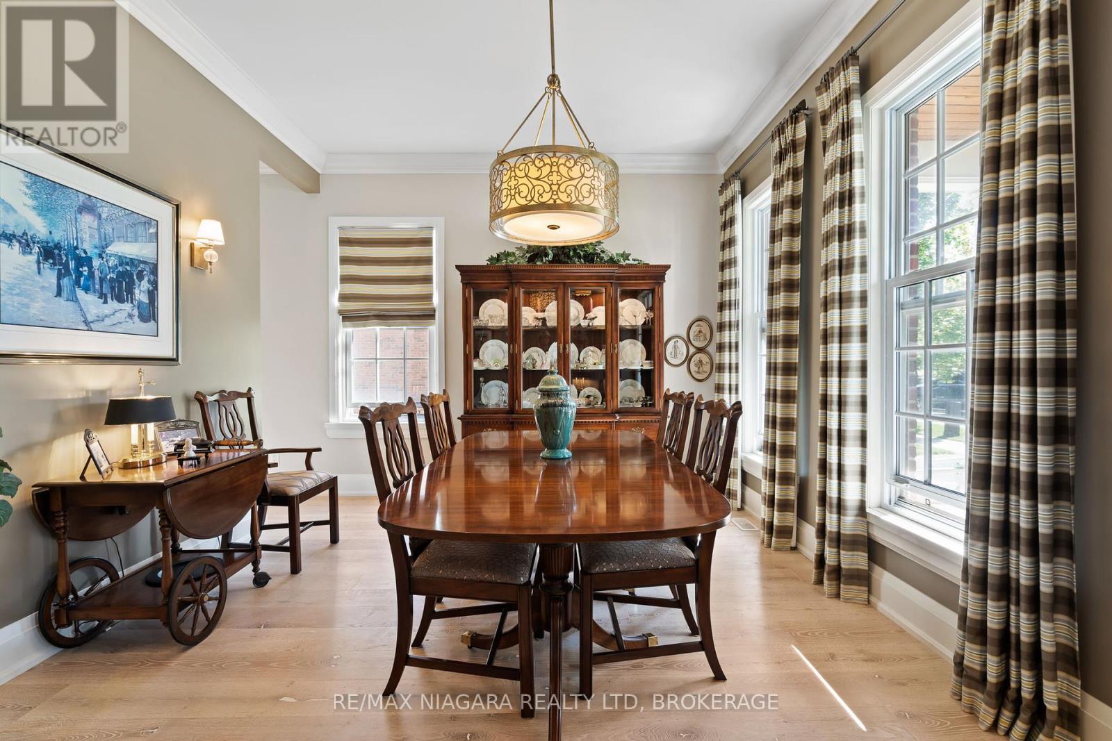 52 Garrison Village Drive, Niagara-On-The-Lake (Town), Ontario  L0S 1J0 - Photo 14 - X12451827