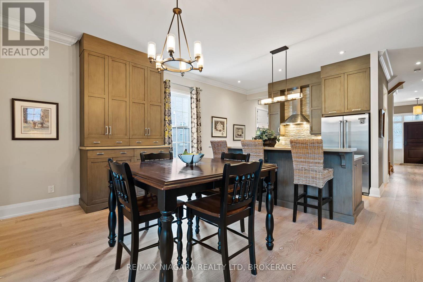 52 Garrison Village Drive, Niagara-On-The-Lake (Town), Ontario  L0S 1J0 - Photo 17 - X12451827