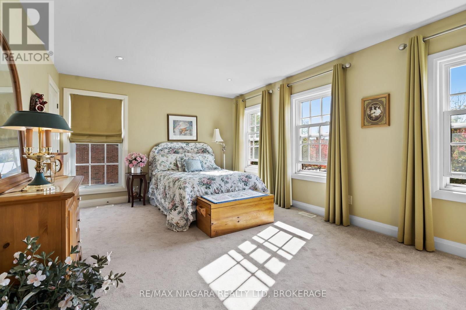 52 Garrison Village Drive, Niagara-On-The-Lake (Town), Ontario  L0S 1J0 - Photo 24 - X12451827