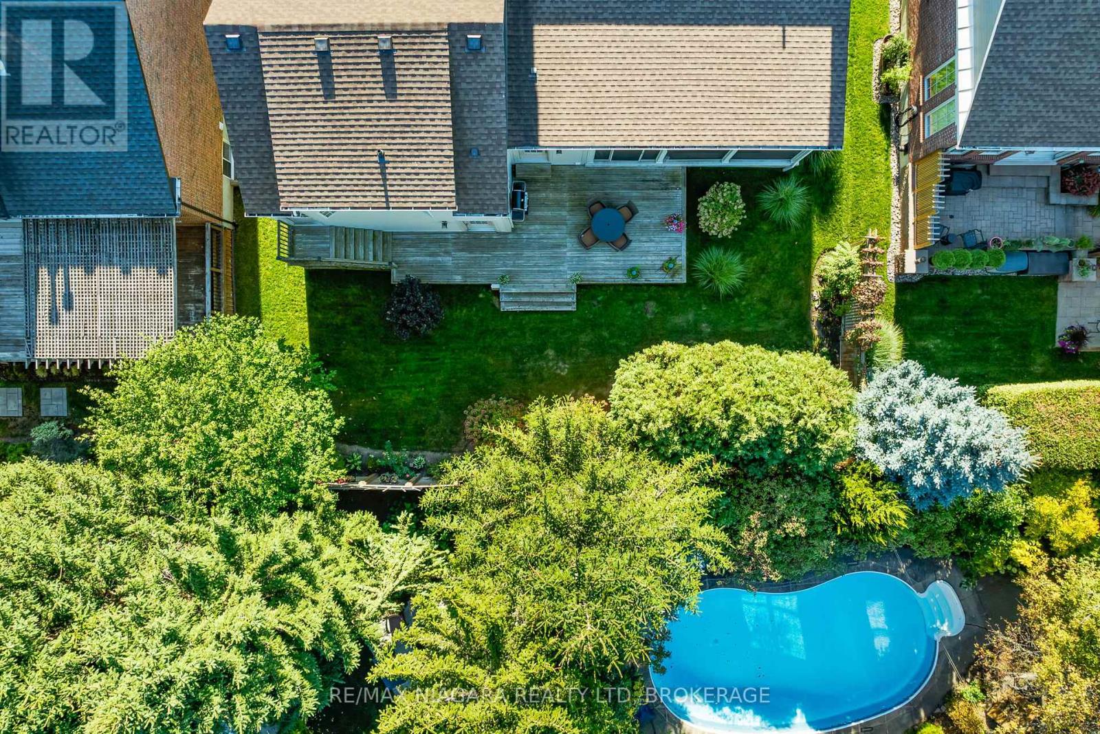 52 Garrison Village Drive, Niagara-On-The-Lake (Town), Ontario  L0S 1J0 - Photo 40 - X12451827