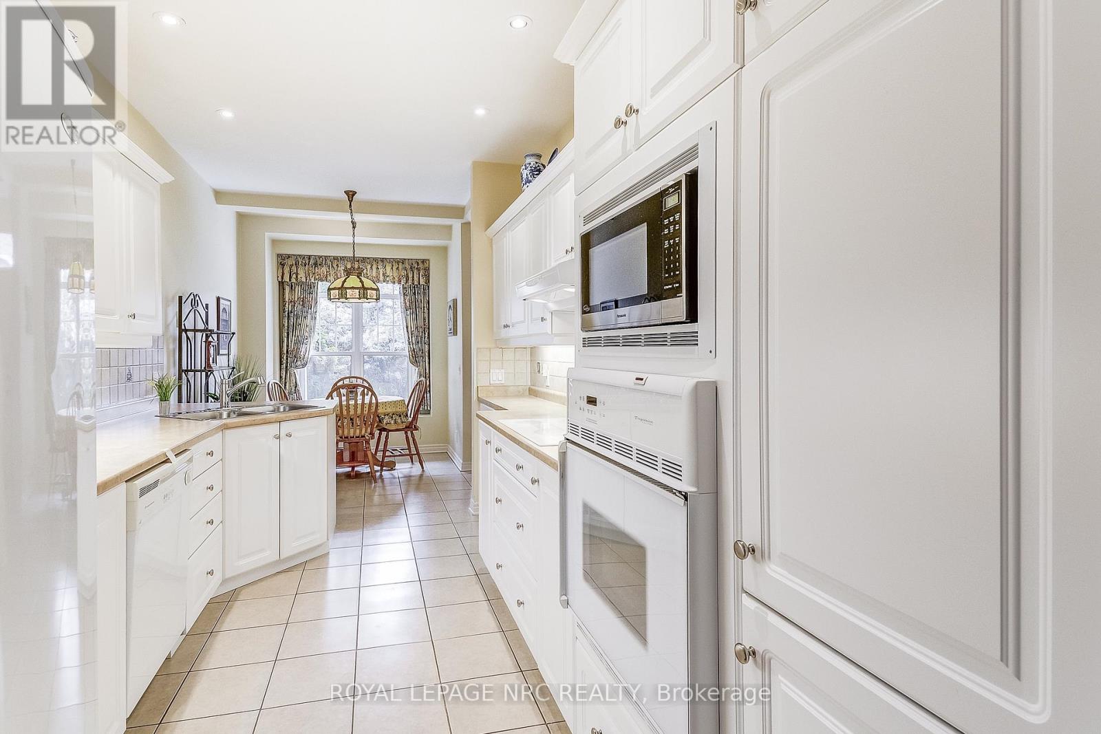 15 Shaws Lane, Niagara-On-The-Lake (Town), Ontario  L0S 1J0 - Photo 10 - X12451851