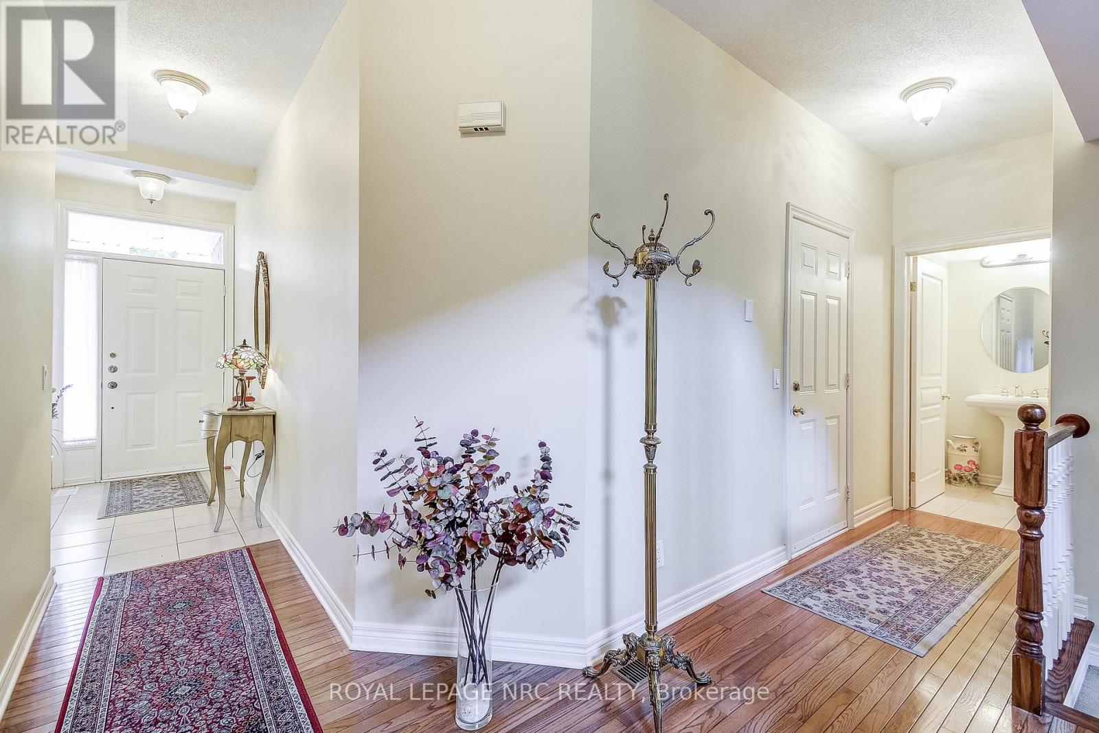 15 Shaws Lane, Niagara-On-The-Lake (Town), Ontario  L0S 1J0 - Photo 11 - X12451851