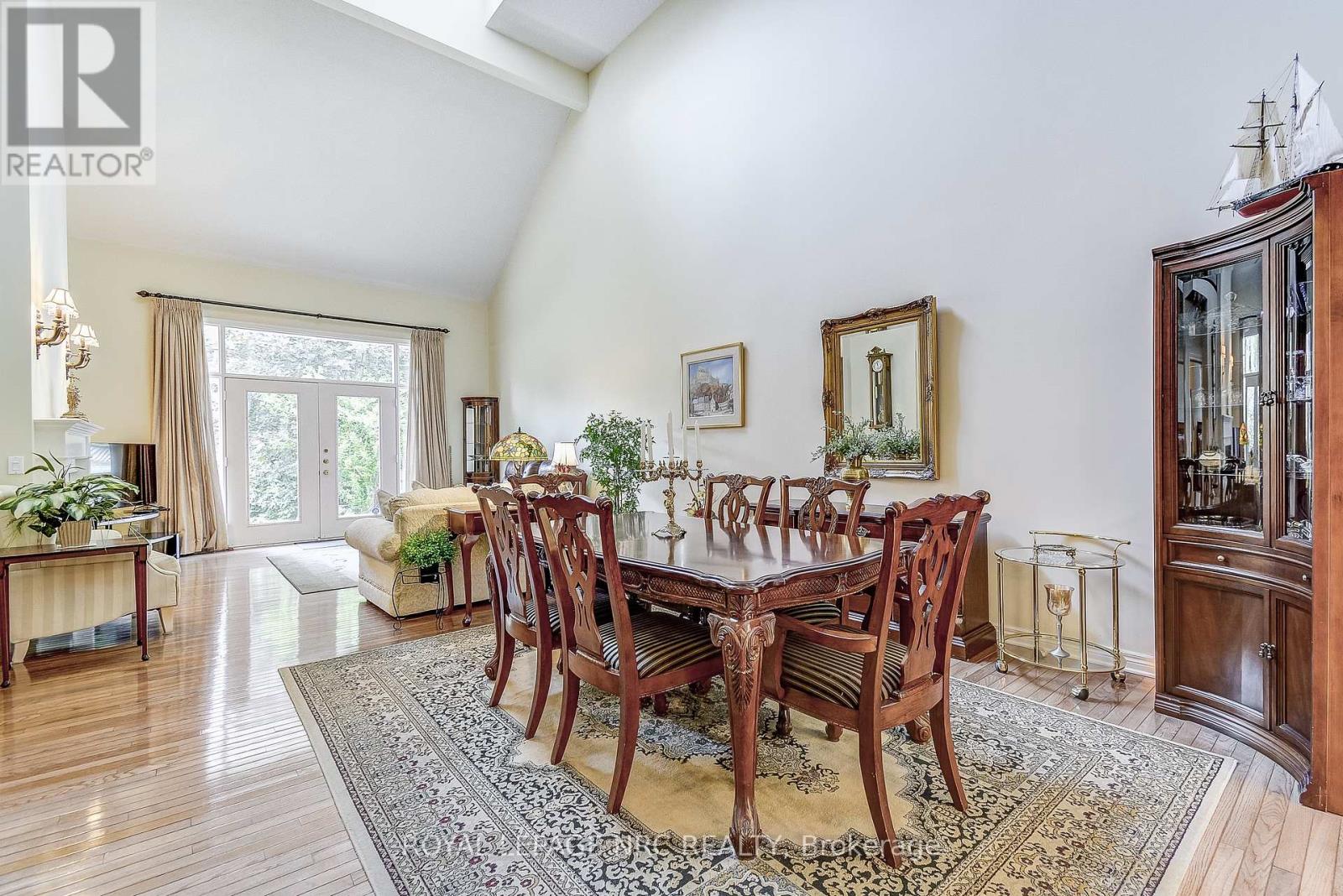 15 Shaws Lane, Niagara-On-The-Lake (Town), Ontario  L0S 1J0 - Photo 14 - X12451851