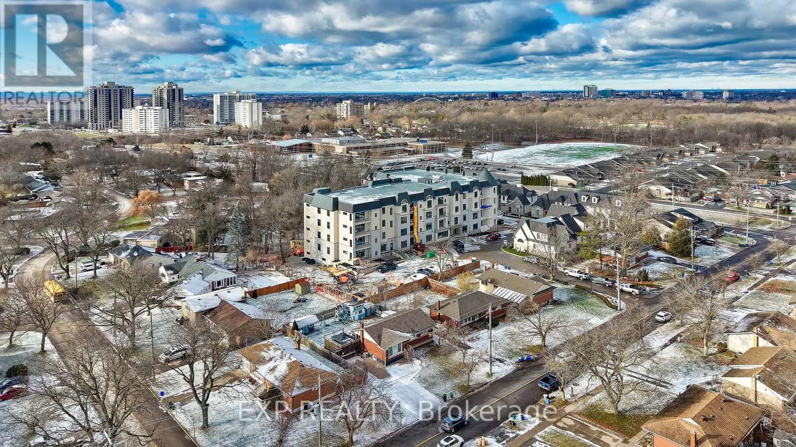 202 - 2 Arbourvale Common, St. Catharines, Ontario  L2T 2Z9 - Photo 40 - X12451956
