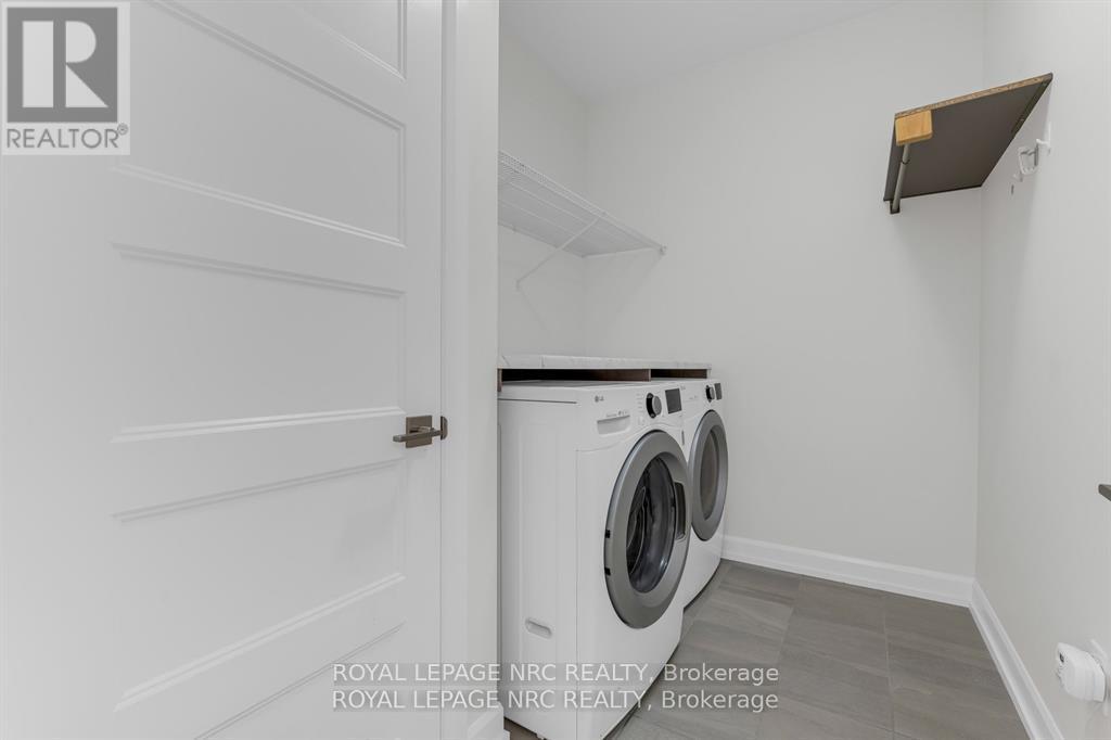 28 Campbell Street, Thorold (Hurricane/merrittville), Ontario  L2V 0J3 - Photo 7 - X12452155