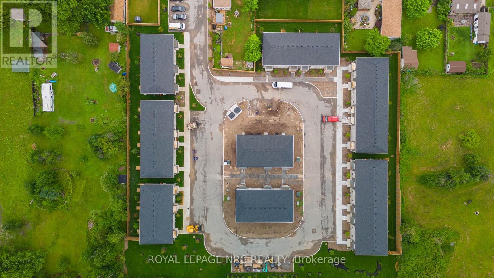 15 - 121a Moffatt Street, St. Catharines, Ontario  L2P 0G4 - Photo 41 - X12452270