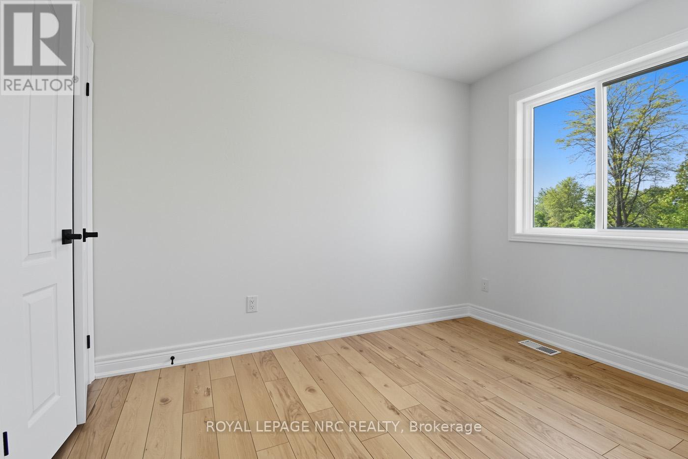 13 - 121a Moffatt Street, St. Catharines (Oakdale), Ontario  L2P 0G4 - Photo 19 - X12452271